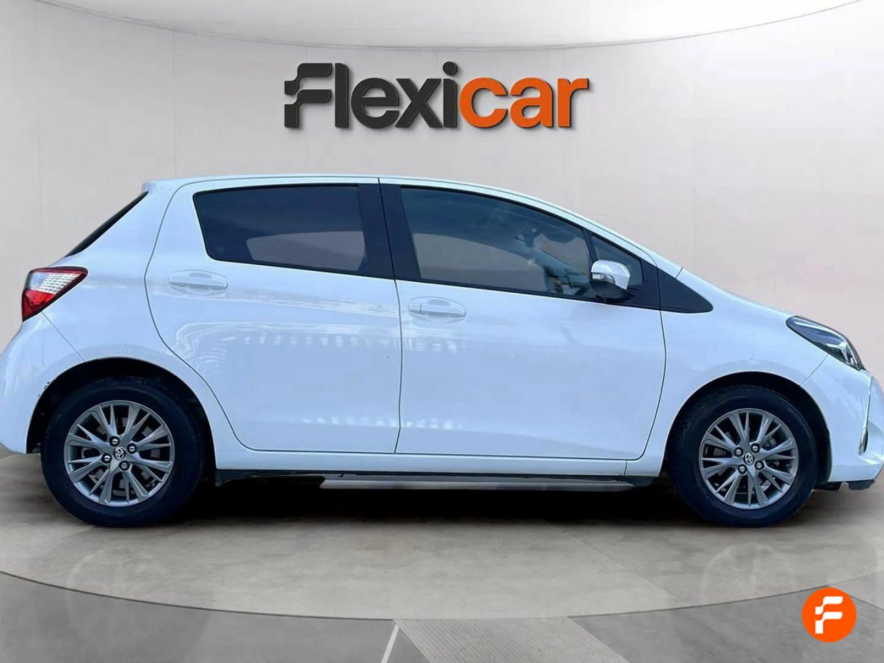Foto Toyota Yaris 9