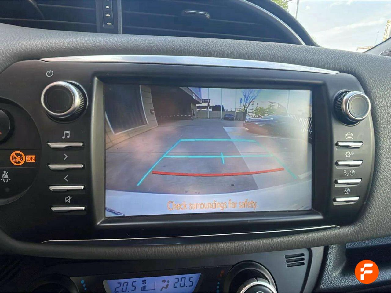 Foto Toyota Yaris 21
