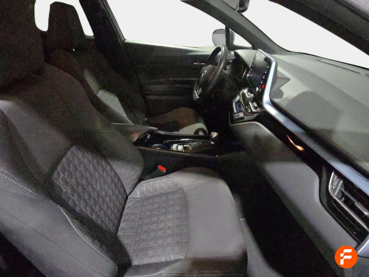 Foto Toyota C-HR 14