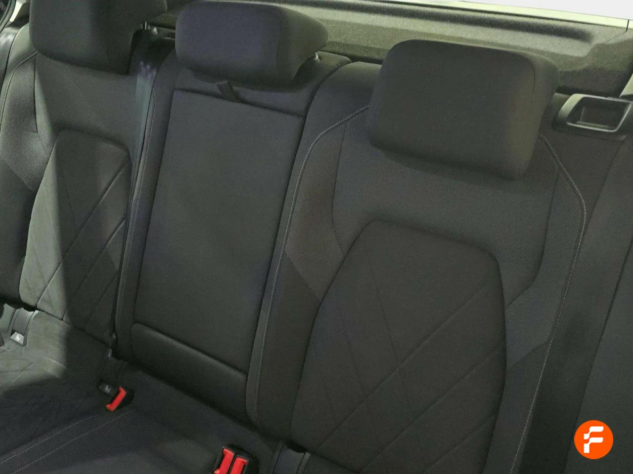 Foto Volkswagen Golf 16