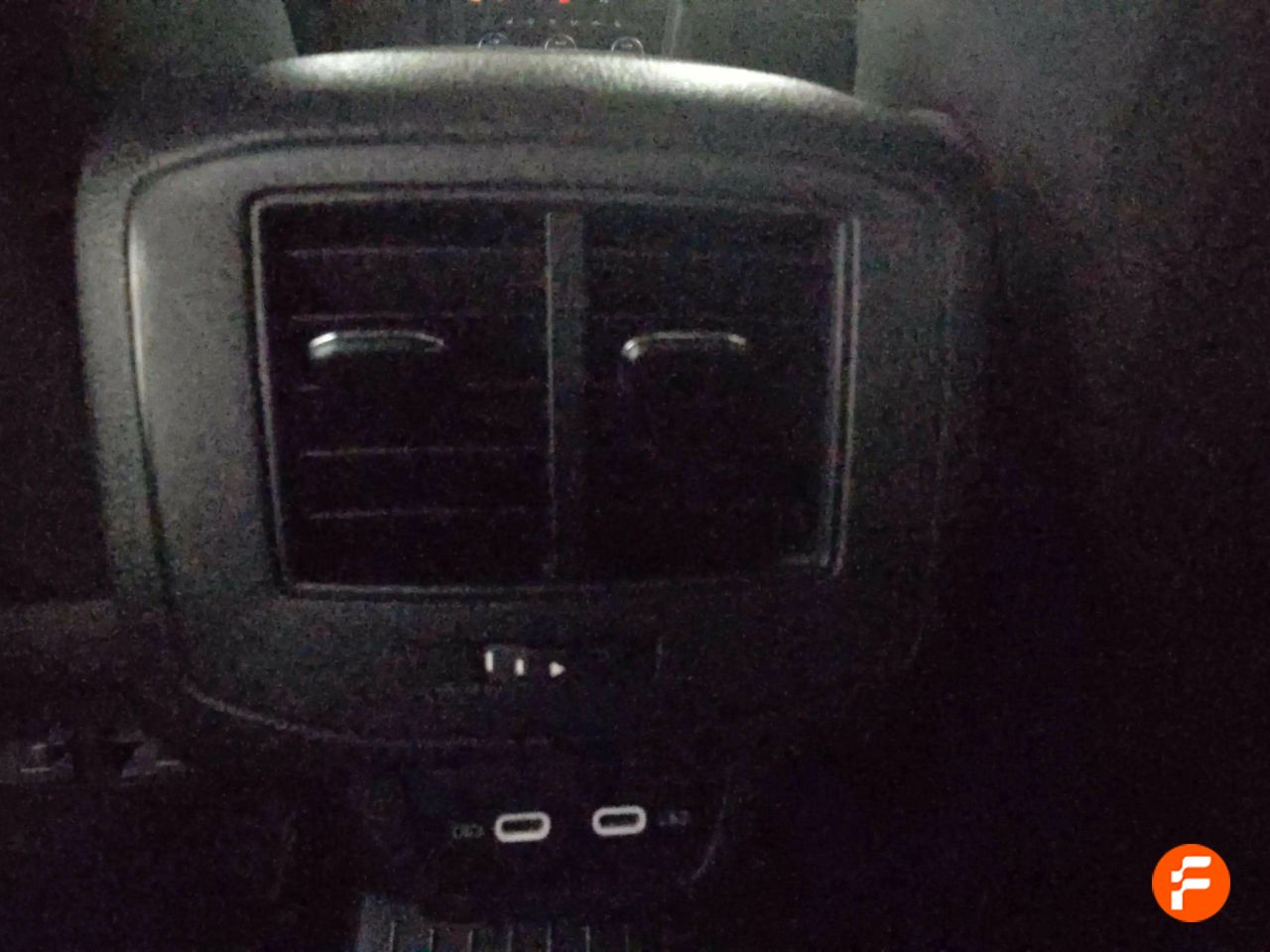 Foto Volkswagen T-Roc 26