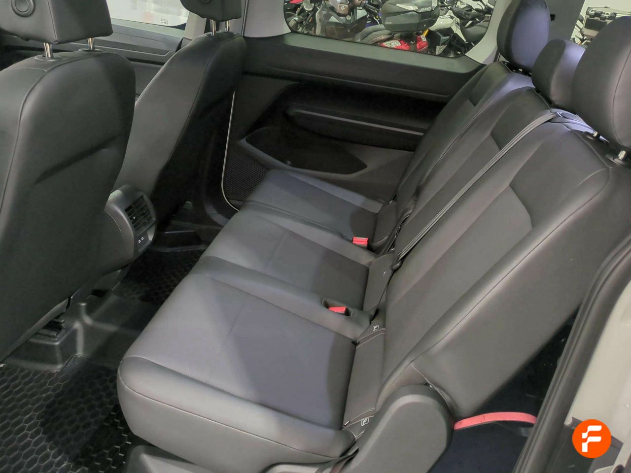 Foto Volkswagen Caddy 21