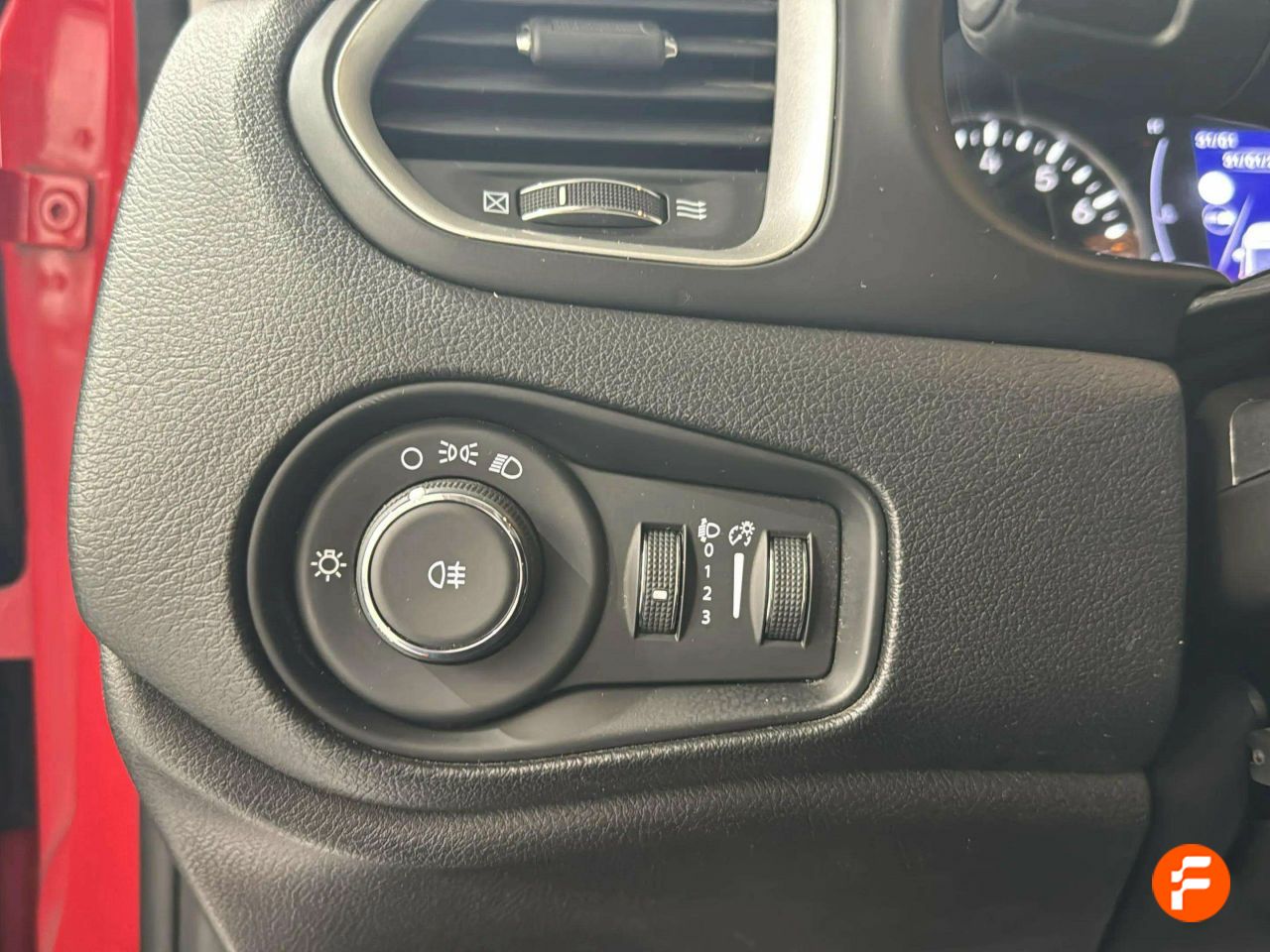 Foto Jeep Renegade 19