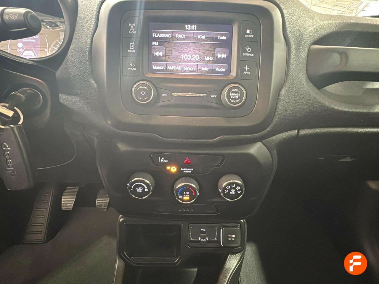 Foto Jeep Renegade 20