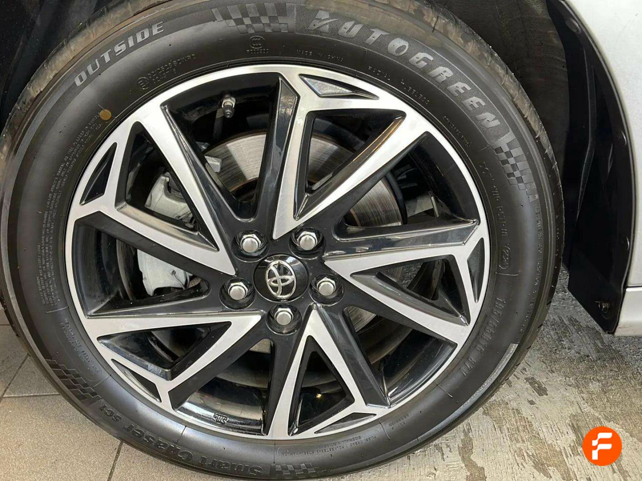 Foto Toyota Yaris 23