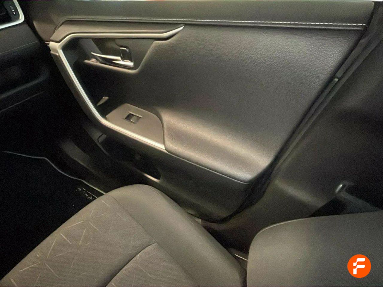 Foto Toyota Rav4 12