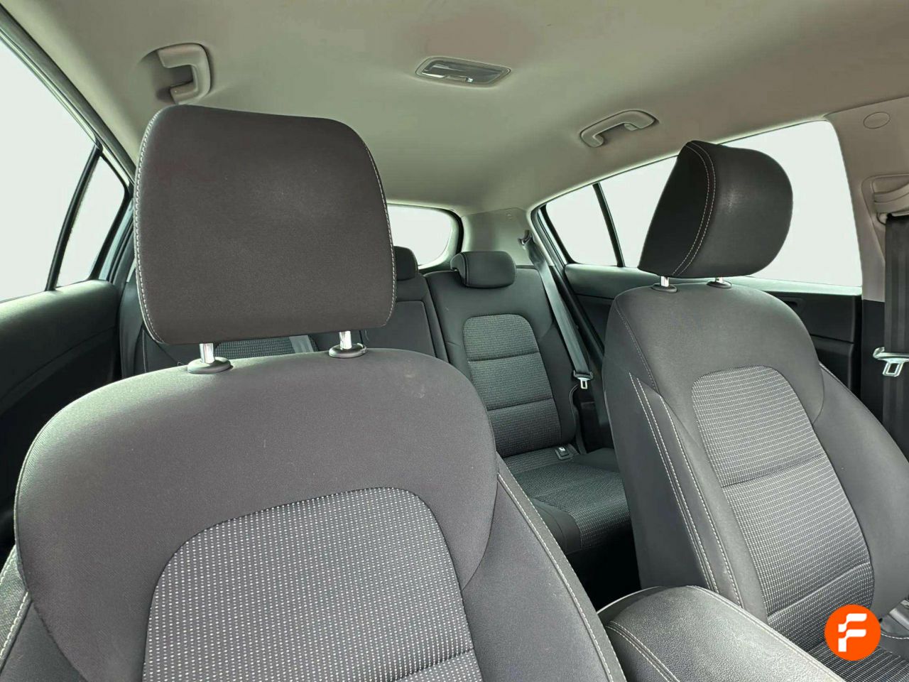 Foto Kia Sportage 25