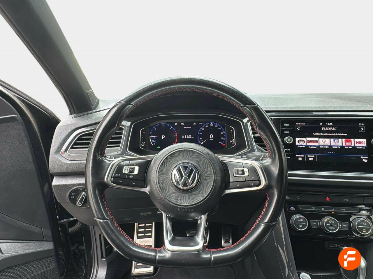 Foto Volkswagen T-Roc 12