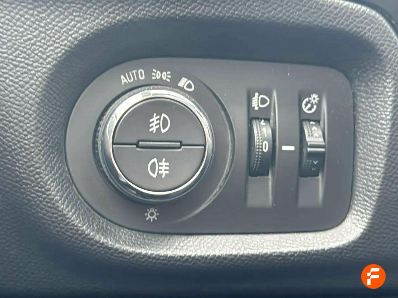 Foto Opel Corsa 16
