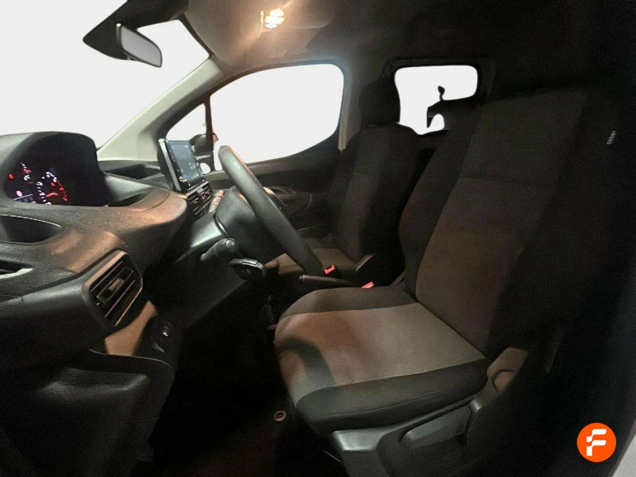Foto Peugeot Rifter 15