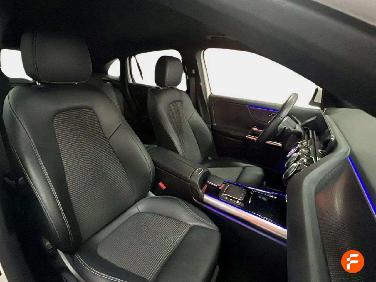 Foto Mercedes-Benz Clase GLA 13