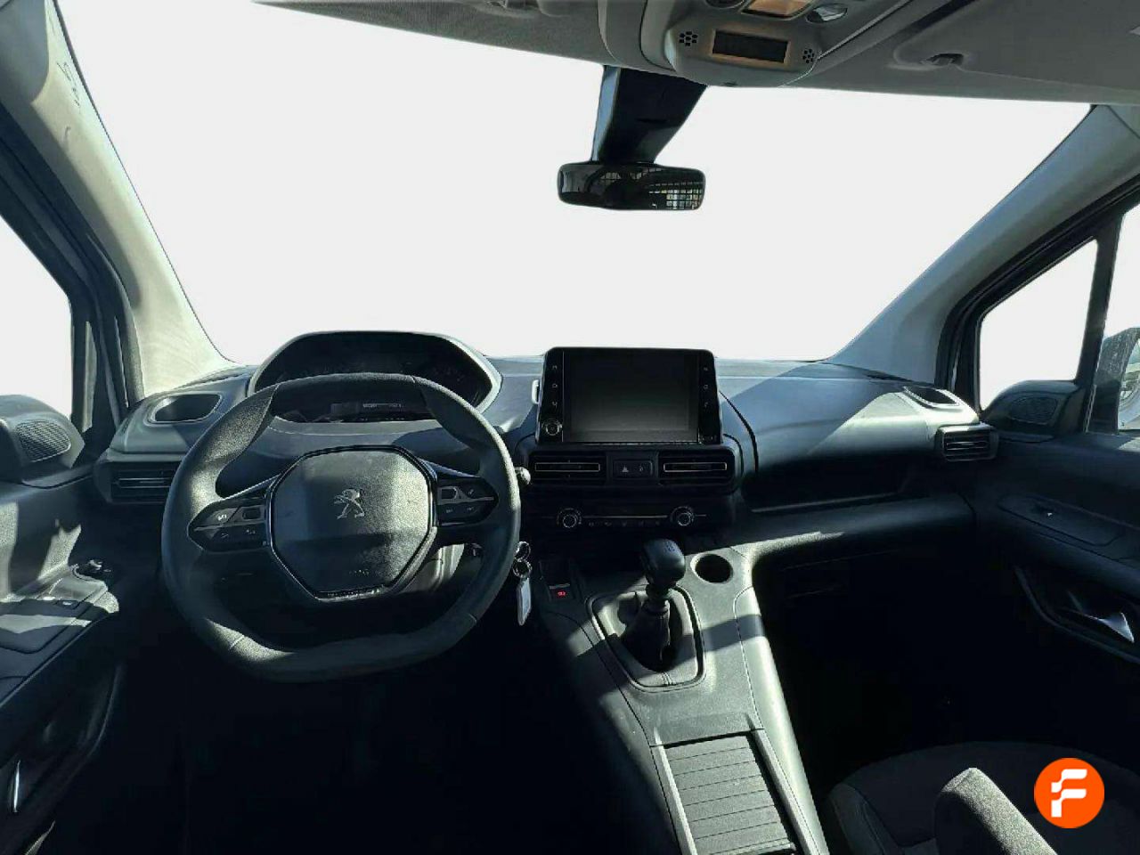 Foto Peugeot Rifter 11