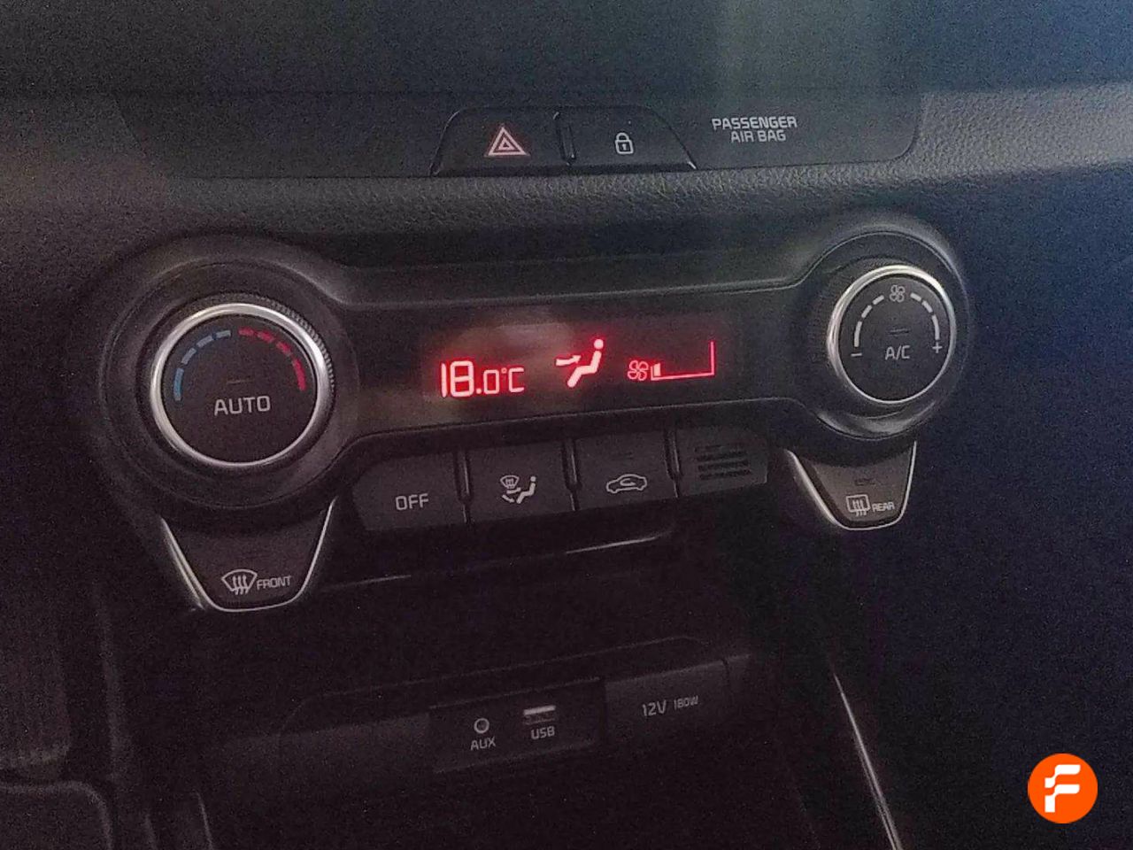 Foto Kia Stonic 18