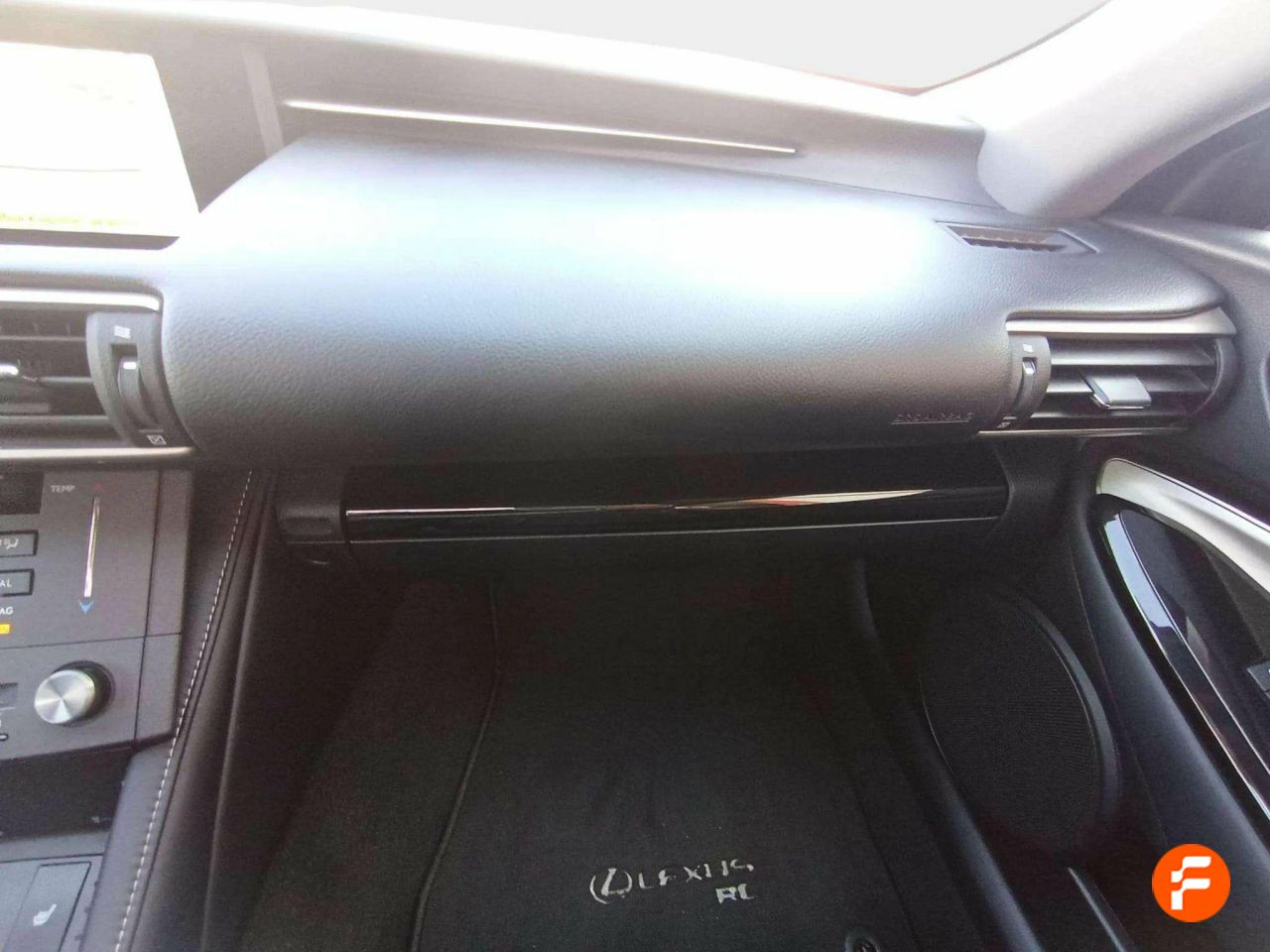 Foto Lexus RC 27
