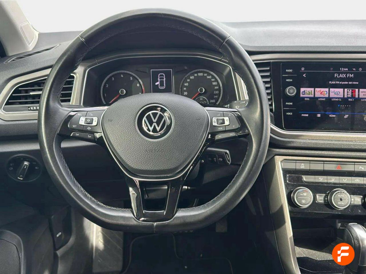 Foto Volkswagen T-Roc 11