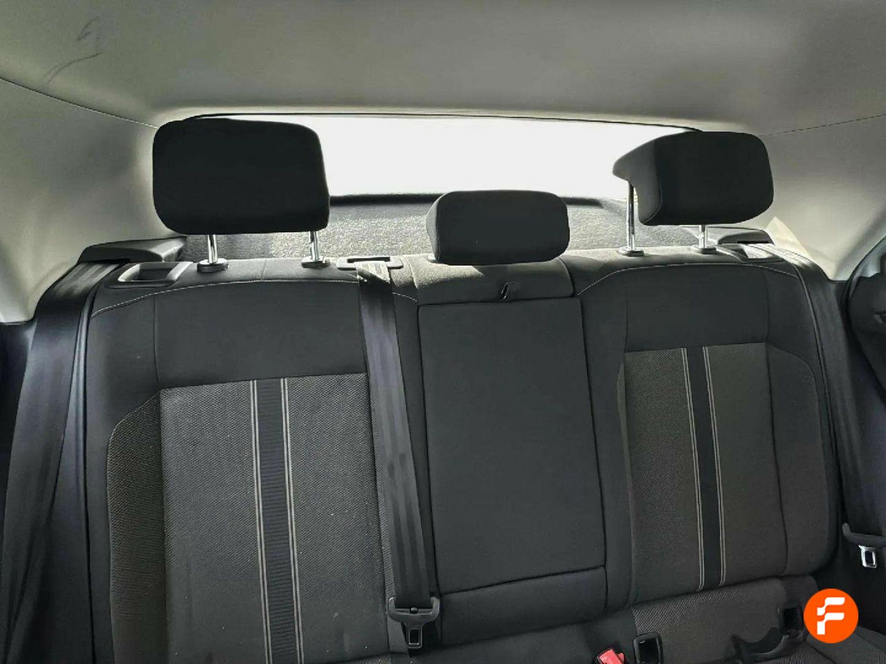 Foto Volkswagen T-Roc 14