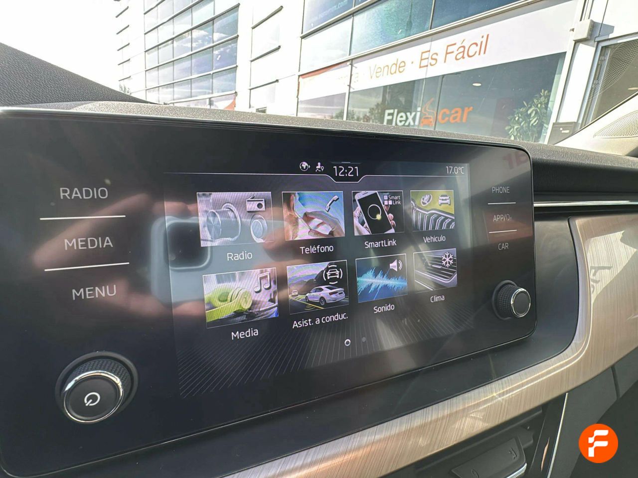 Foto Skoda Scala 15