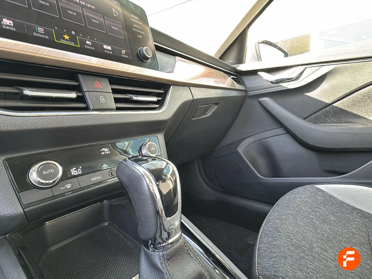 Foto Skoda Scala 26