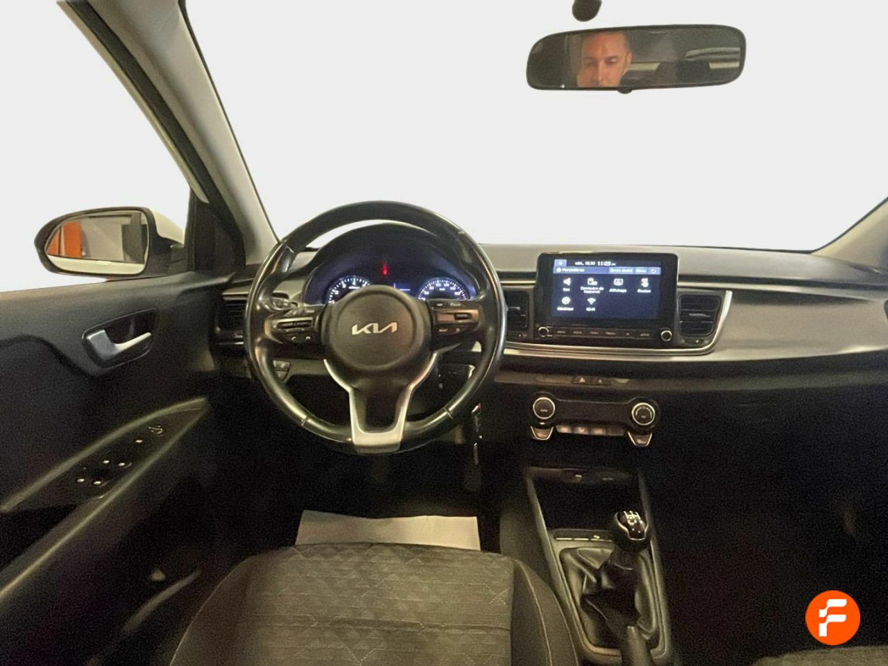 Foto Kia Rio 9