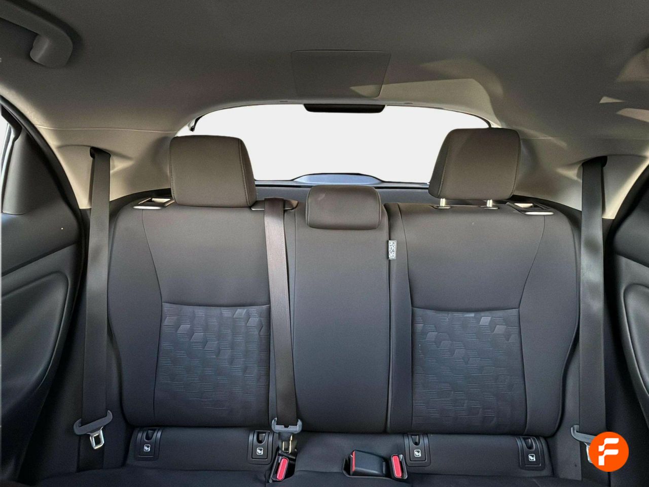 Foto Toyota Yaris 28