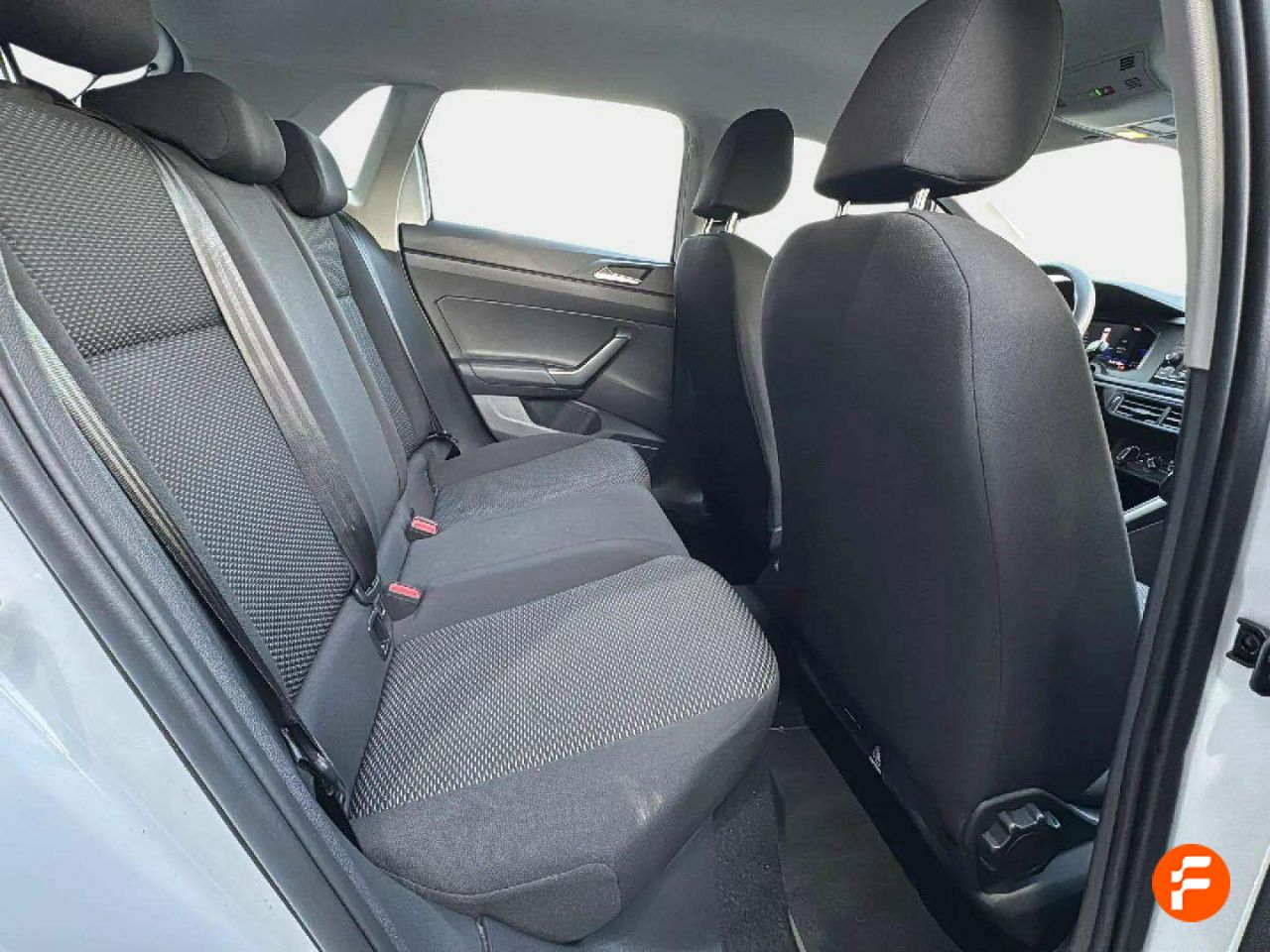 Foto Volkswagen Polo 15
