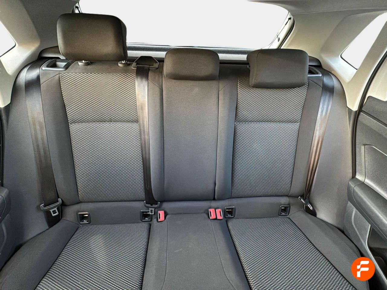 Foto Volkswagen Polo 16