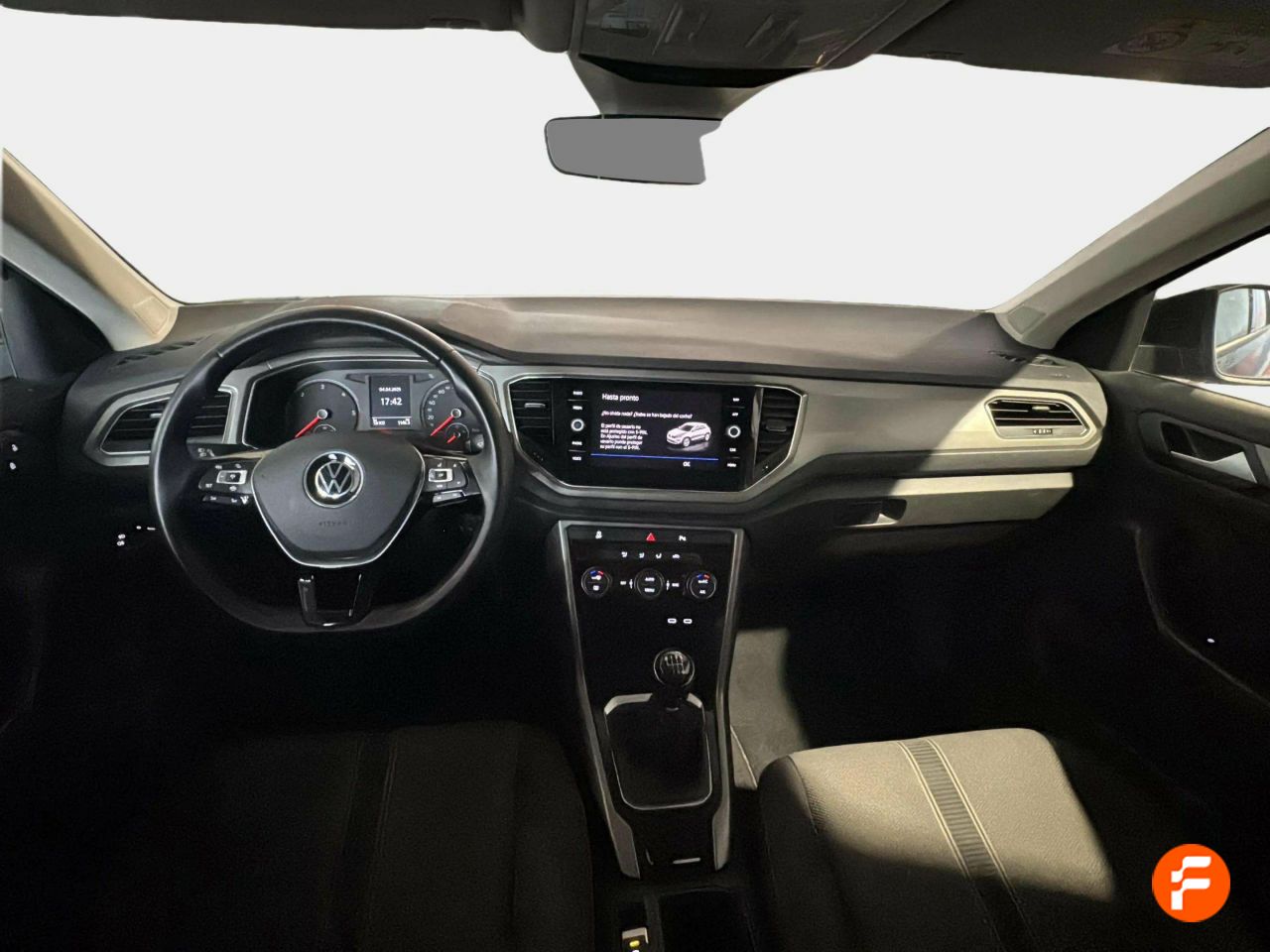 Foto Volkswagen T-Roc 10