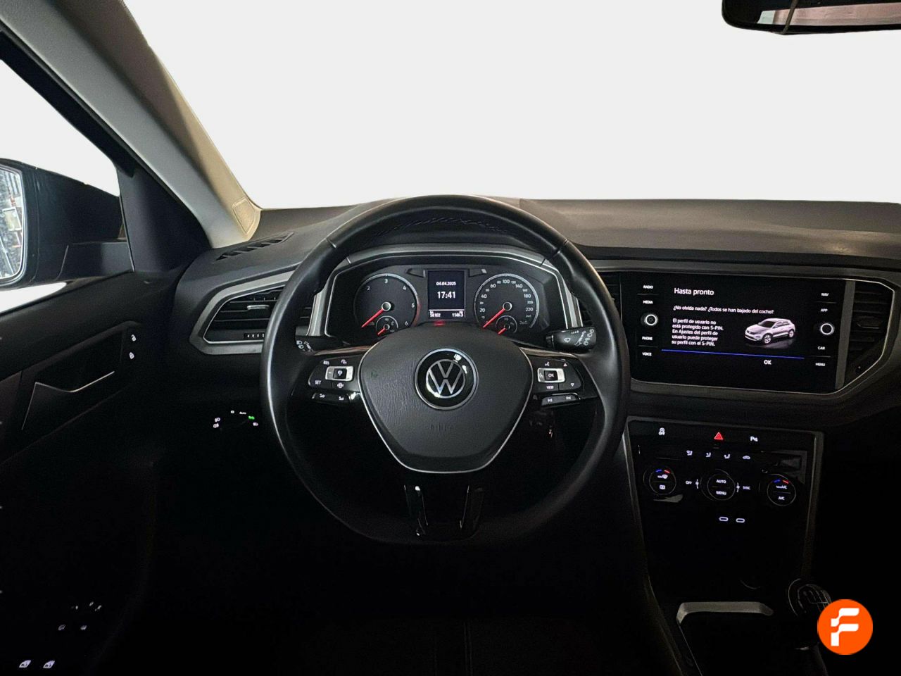 Foto Volkswagen T-Roc 12