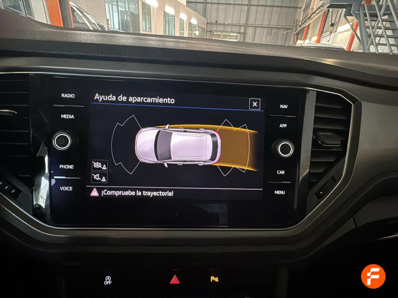 Foto Volkswagen T-Roc 22