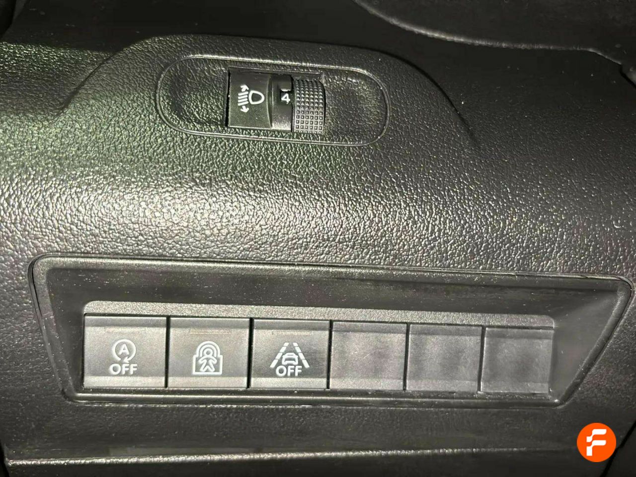 Foto Peugeot Rifter 17