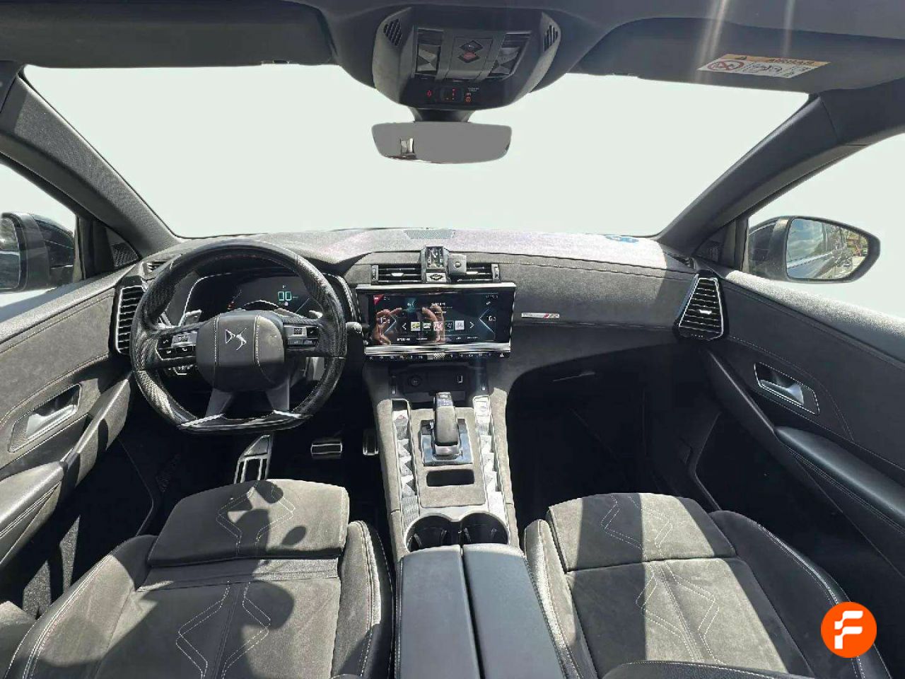 Foto DS Automobiles DS 7 10