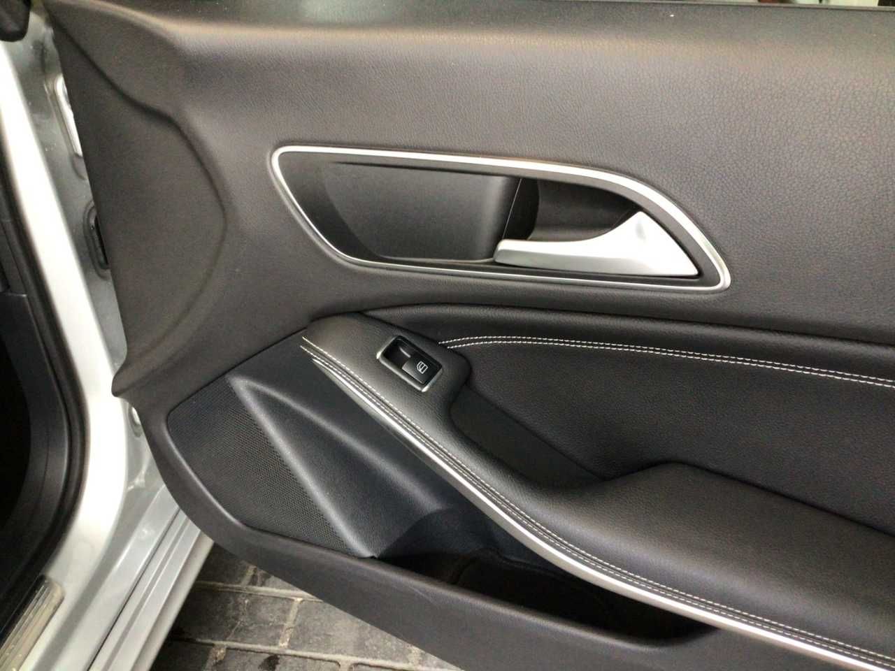 Foto Mercedes-Benz Clase CLA 16