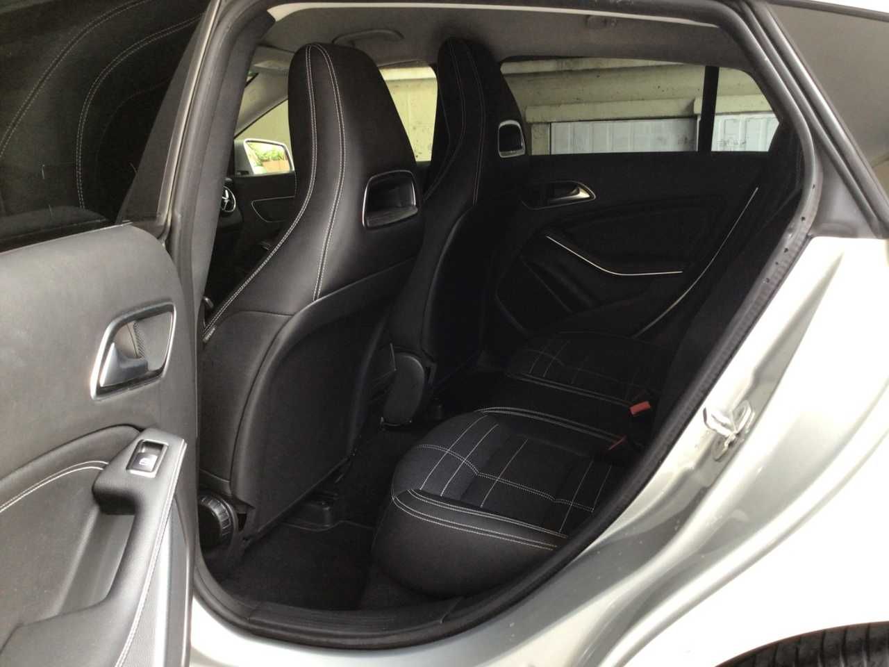 Foto Mercedes-Benz Clase CLA 21