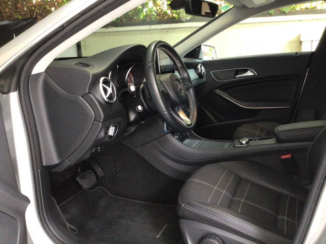 Foto Mercedes-Benz Clase CLA 22