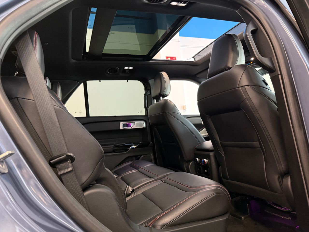 Foto Ford Explorer 10