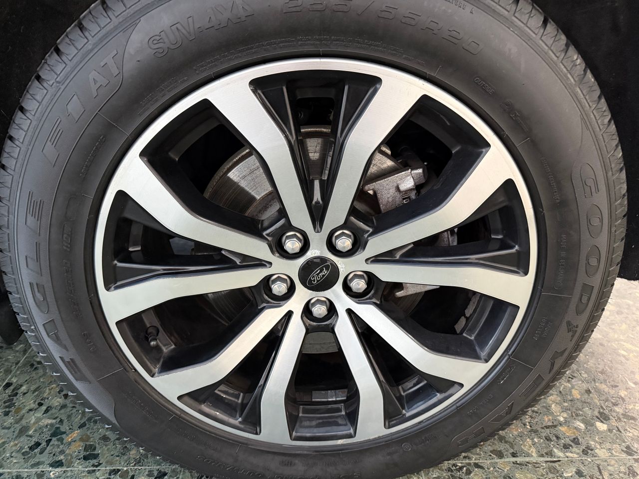 Foto Ford Explorer 21