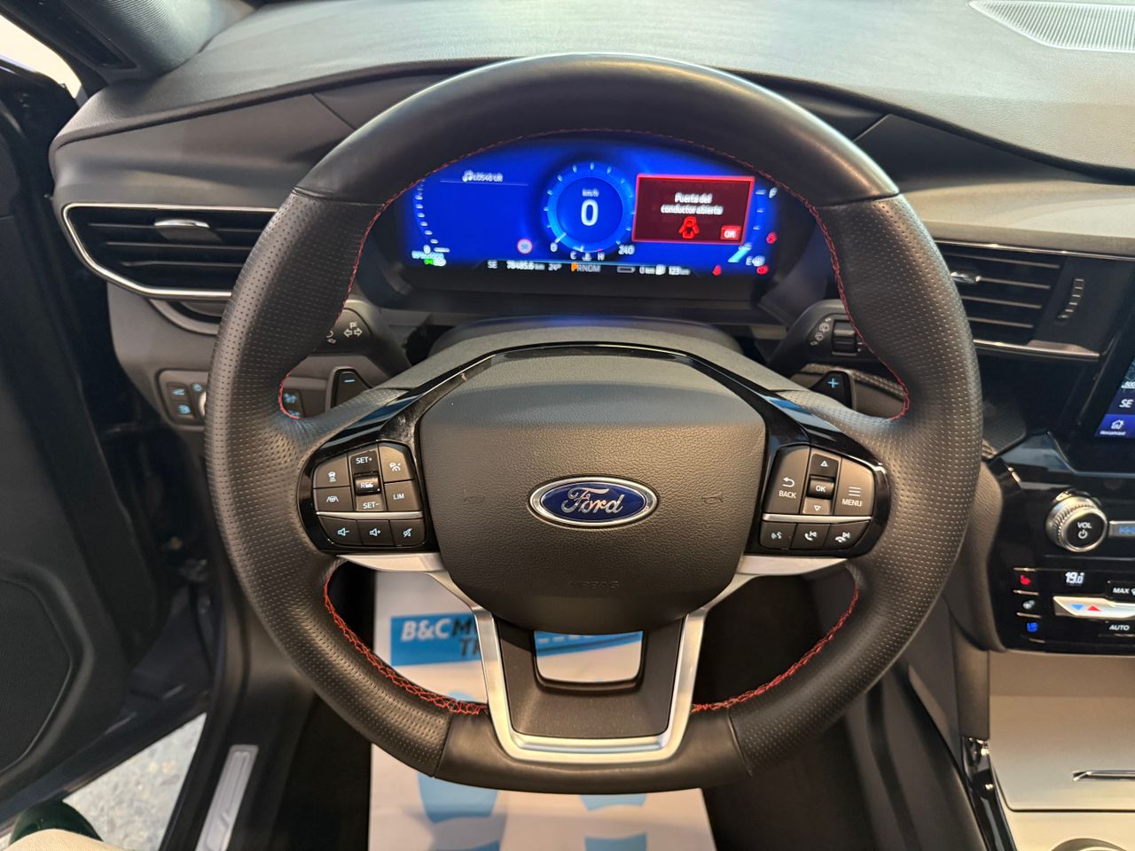 Foto Ford Explorer 33