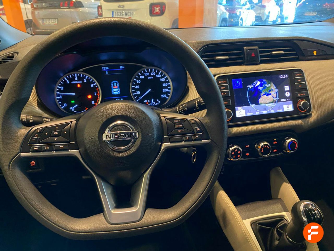 Foto Nissan Micra 15