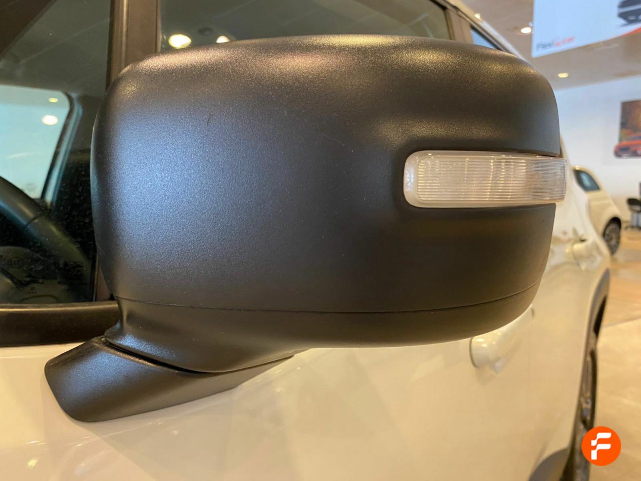Foto Jeep Renegade 32