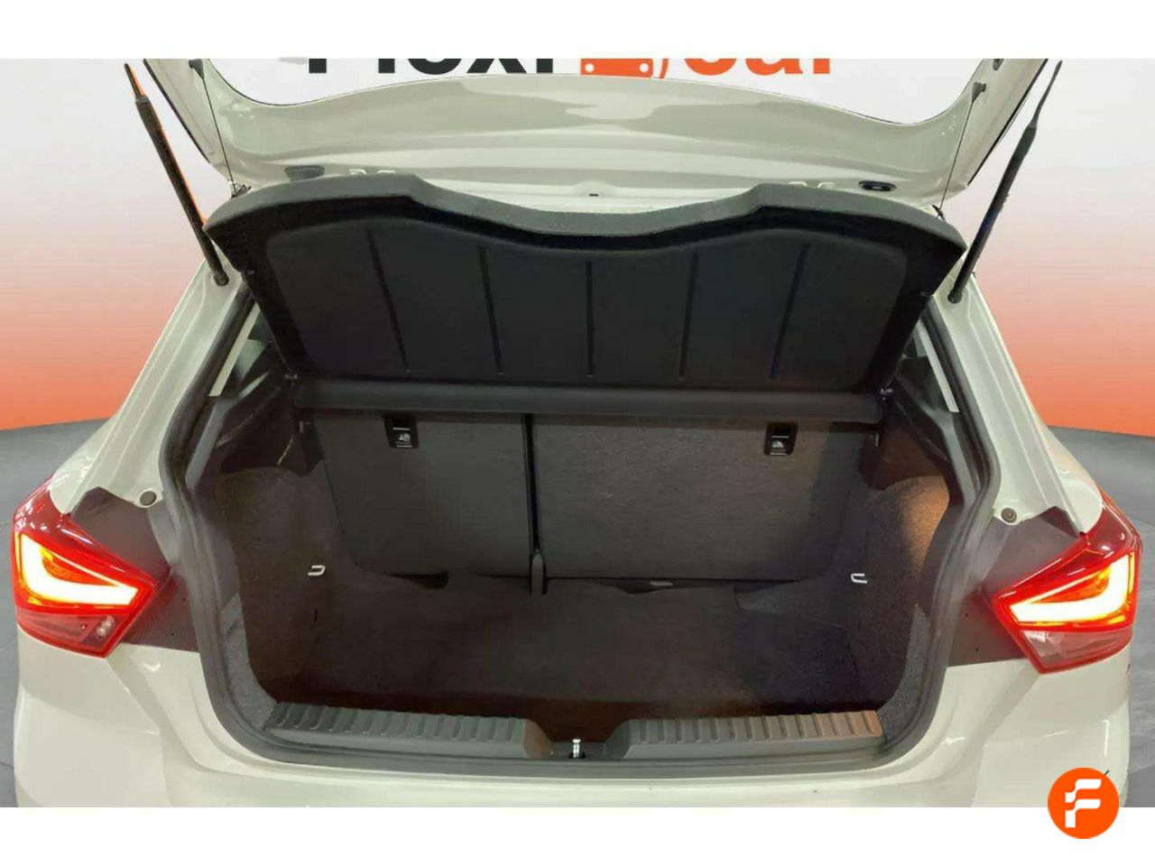 Foto Seat Ibiza 10