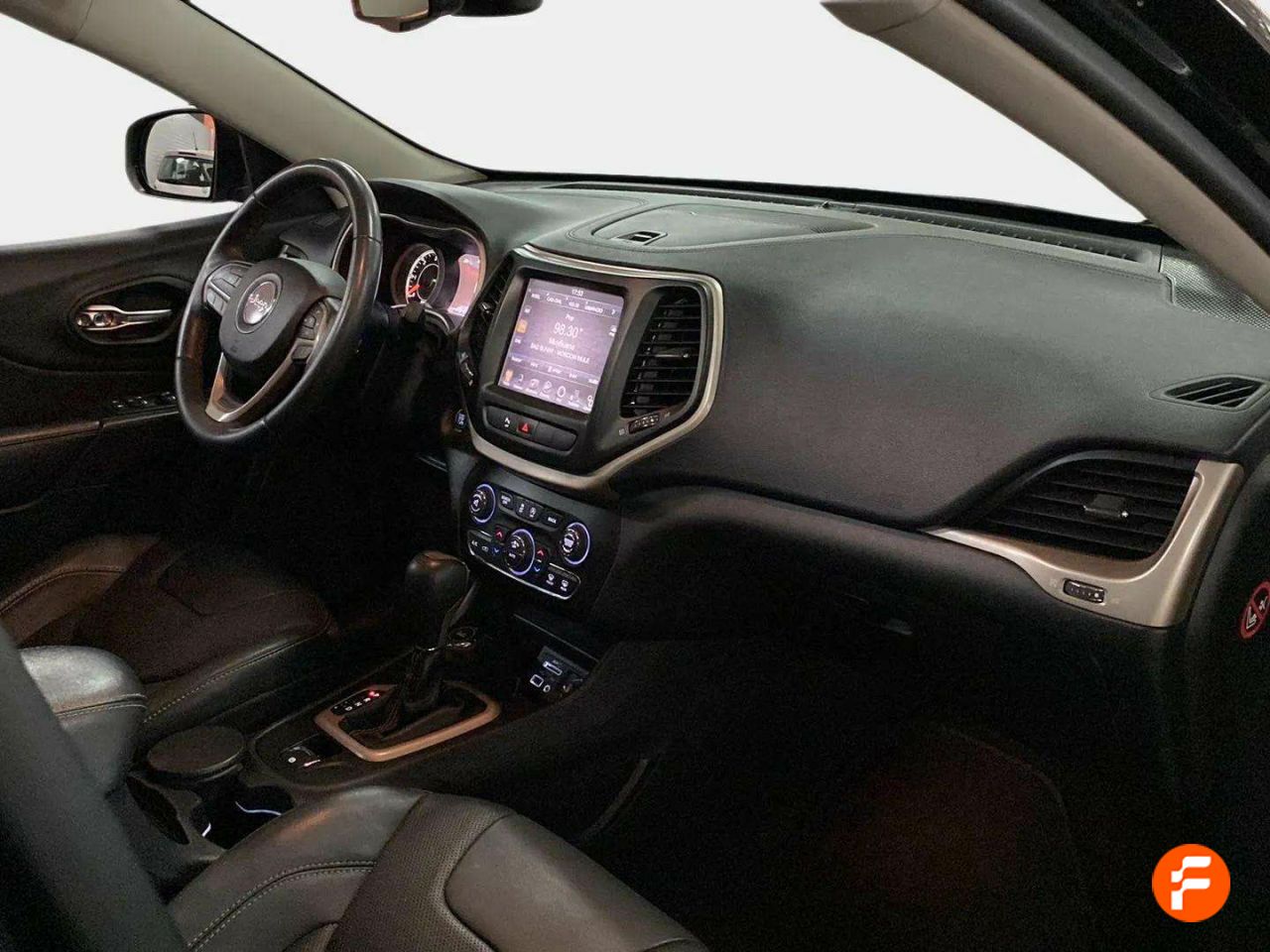 Foto Jeep Cherokee 12