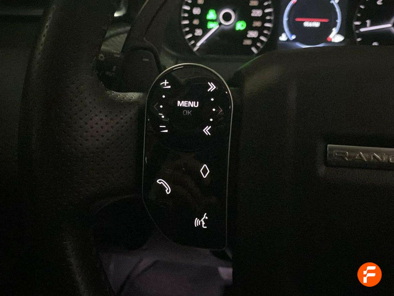 Foto Land-Rover Range Rover Velar 16