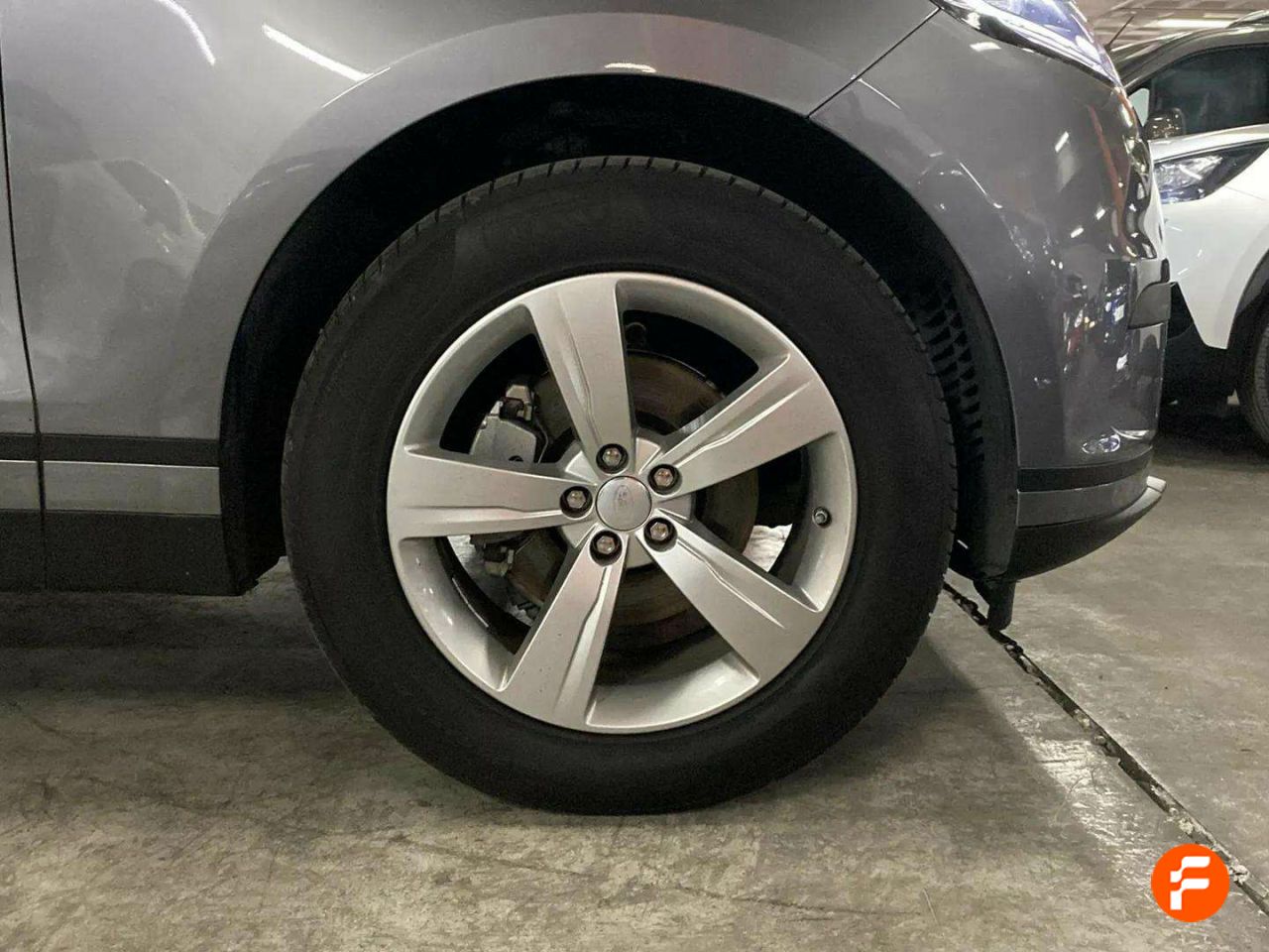 Foto Land-Rover Range Rover Velar 30