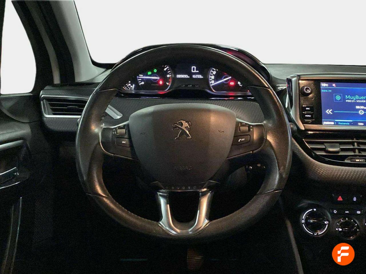 Foto Peugeot 208 14