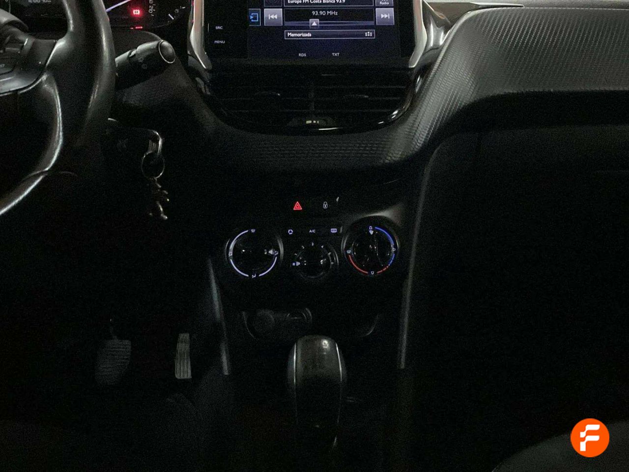 Foto Peugeot 208 21