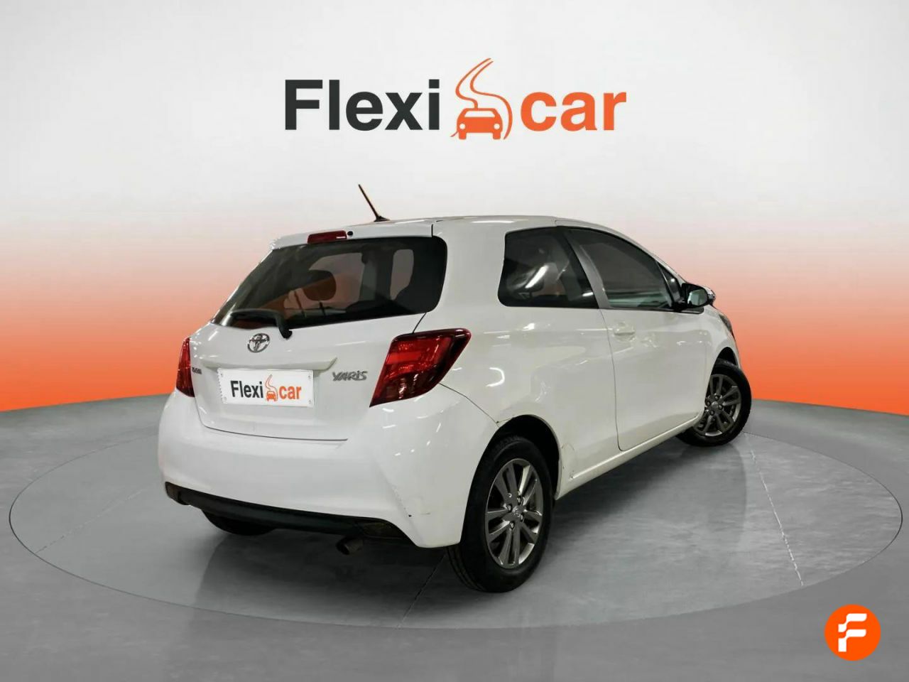 Foto Toyota Yaris 8