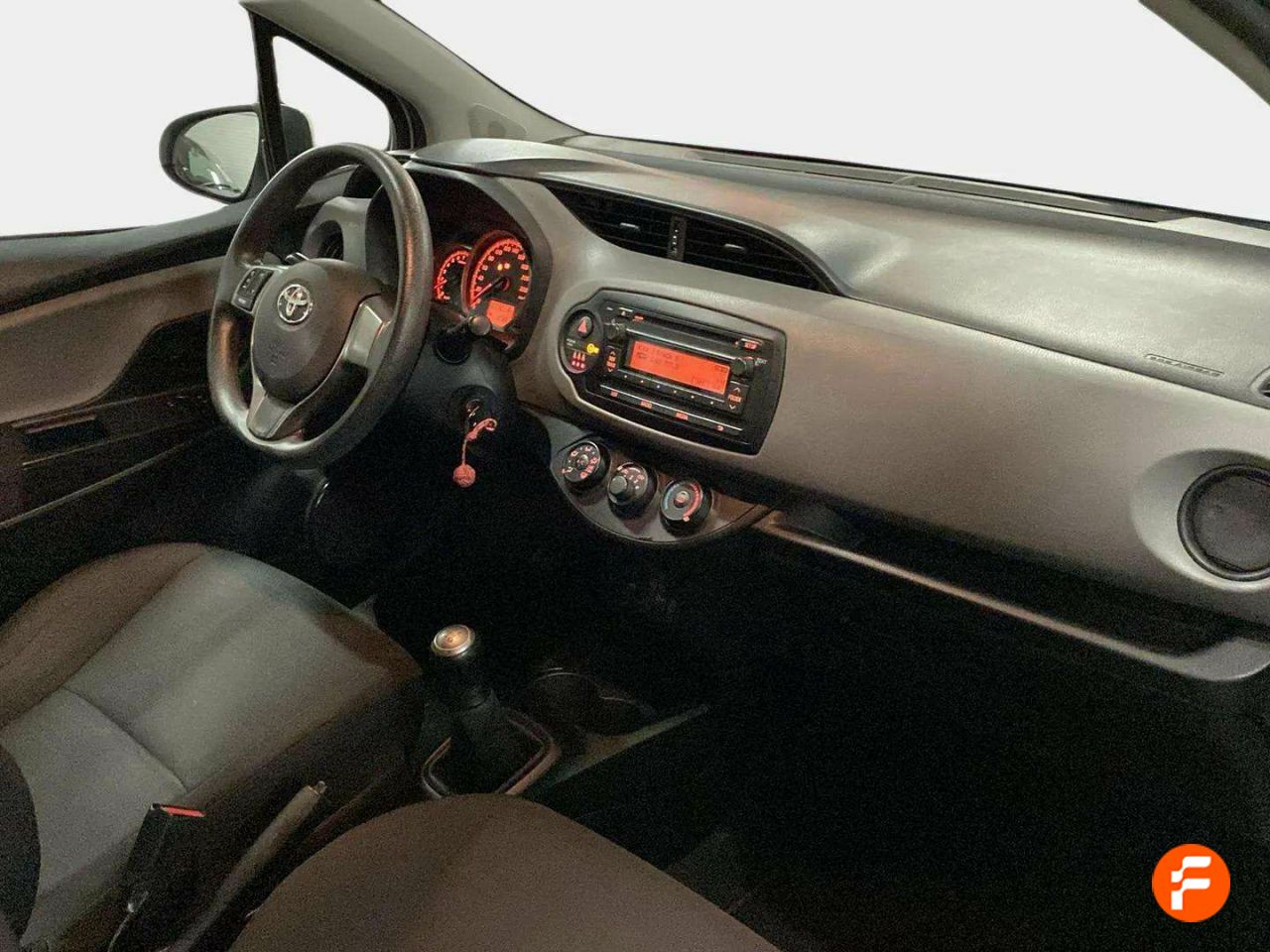 Foto Toyota Yaris 12