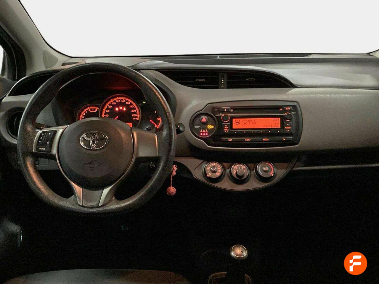 Foto Toyota Yaris 13