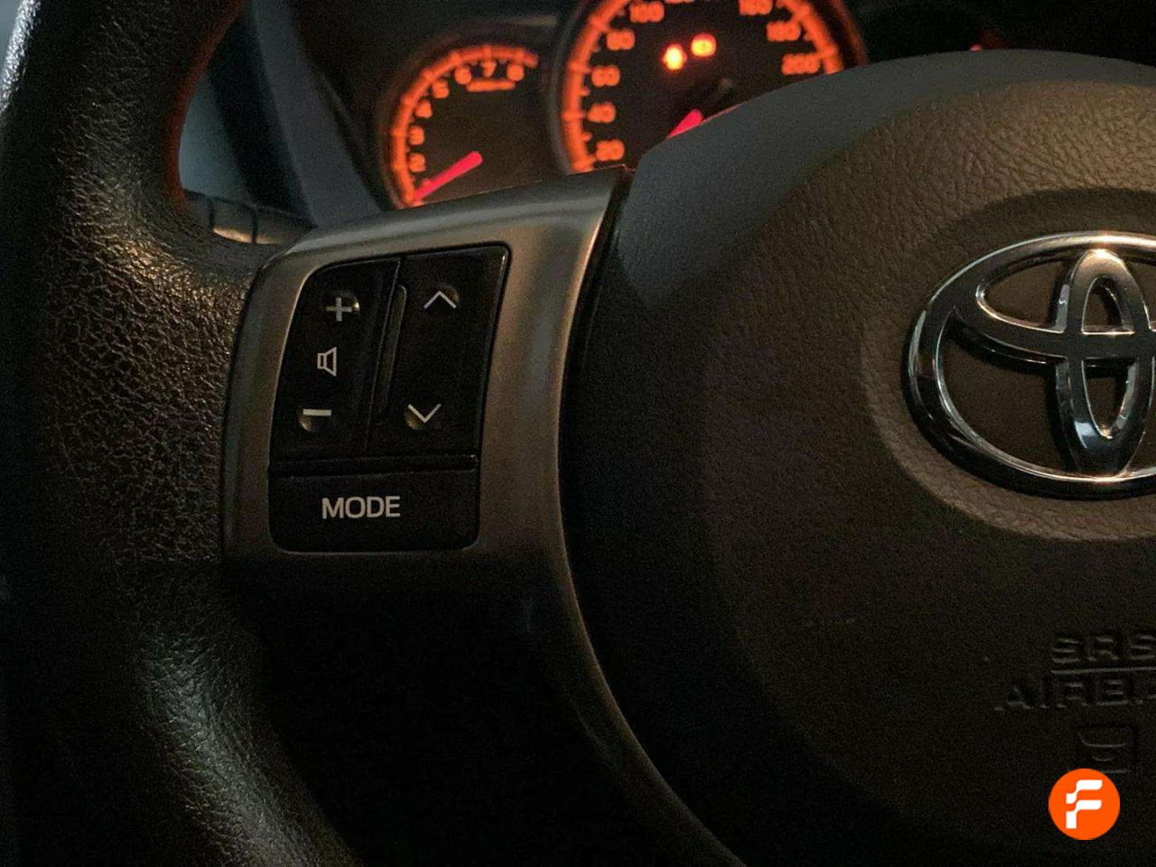 Foto Toyota Yaris 18