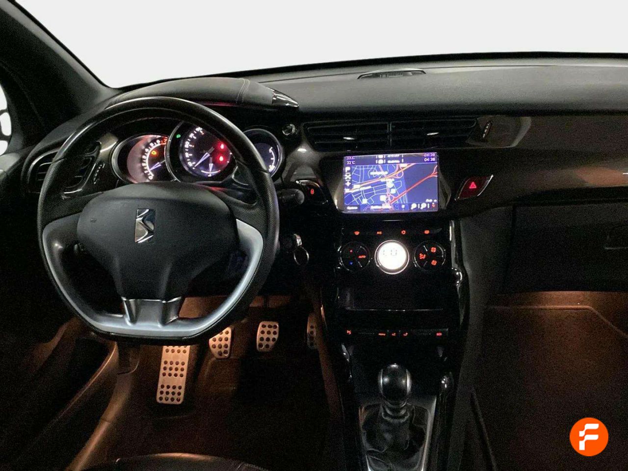Foto DS Automobiles DS 3 13